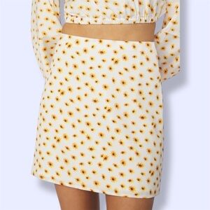 WeWoreWhat Mini Slip Skirt- daisy floral pattern